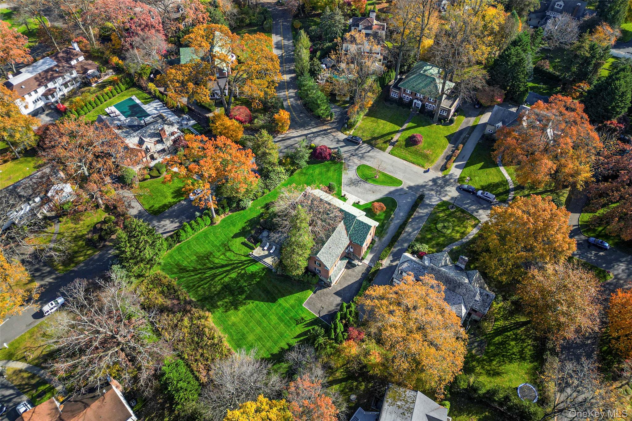 290 Overlook Road New Rochelle, NY 10804 - Photo 30 of 38 a bird view
