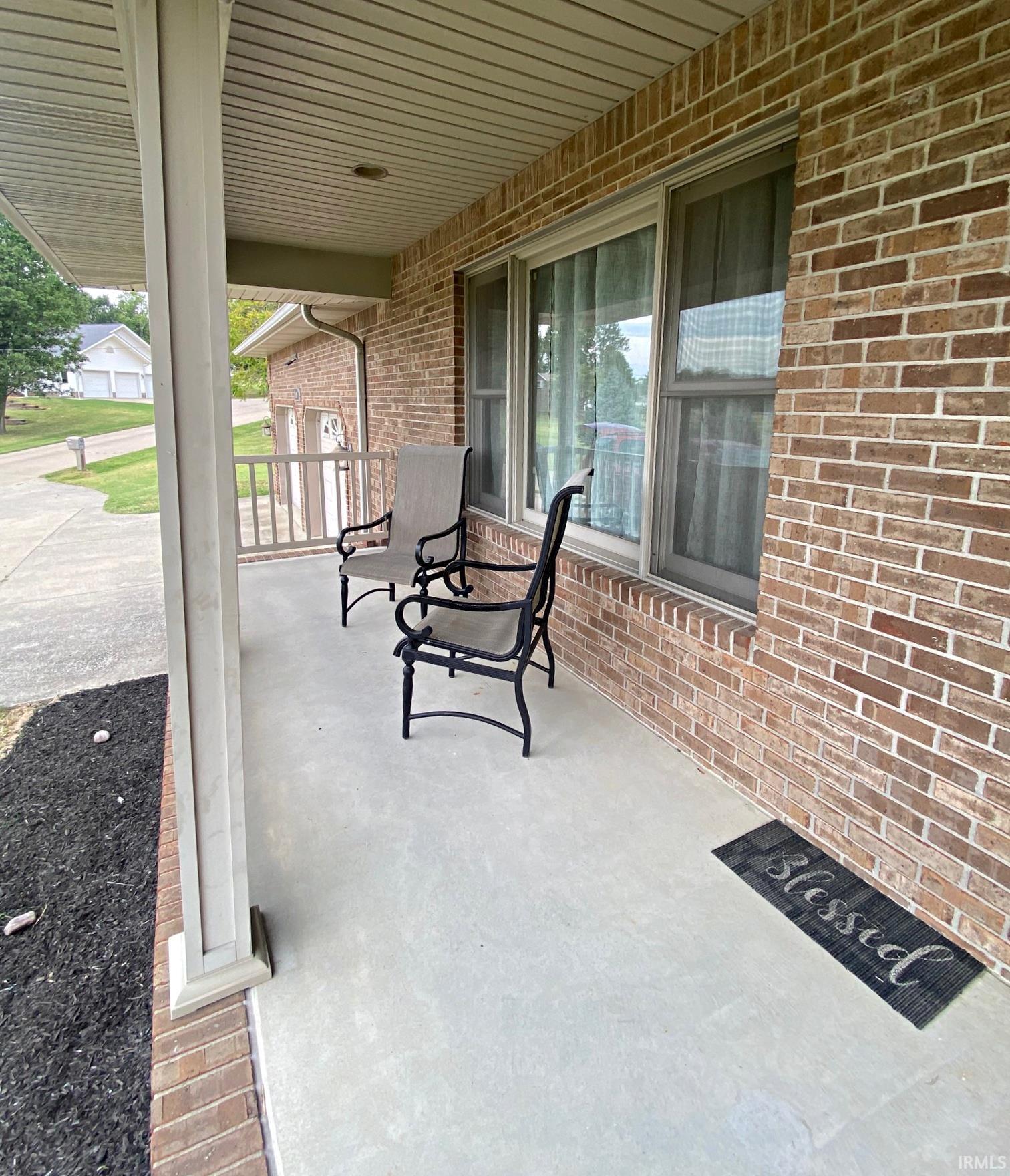 1004 Southwest 3rd Street Washington, IN 47501 - Photo 2 of 22 Gallery Image 2