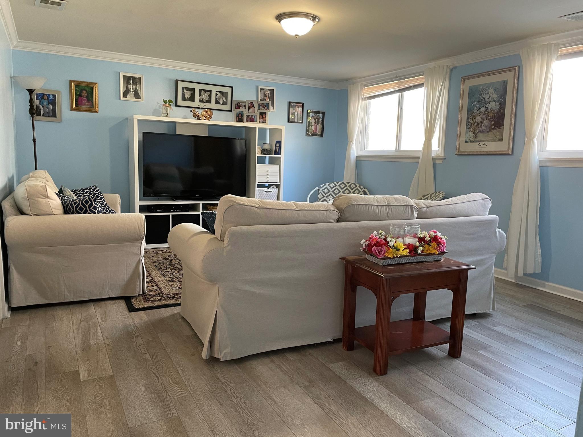 1613 Horner Road Woodbridge, VA 22191 - Photo 7 of 30 Family Room