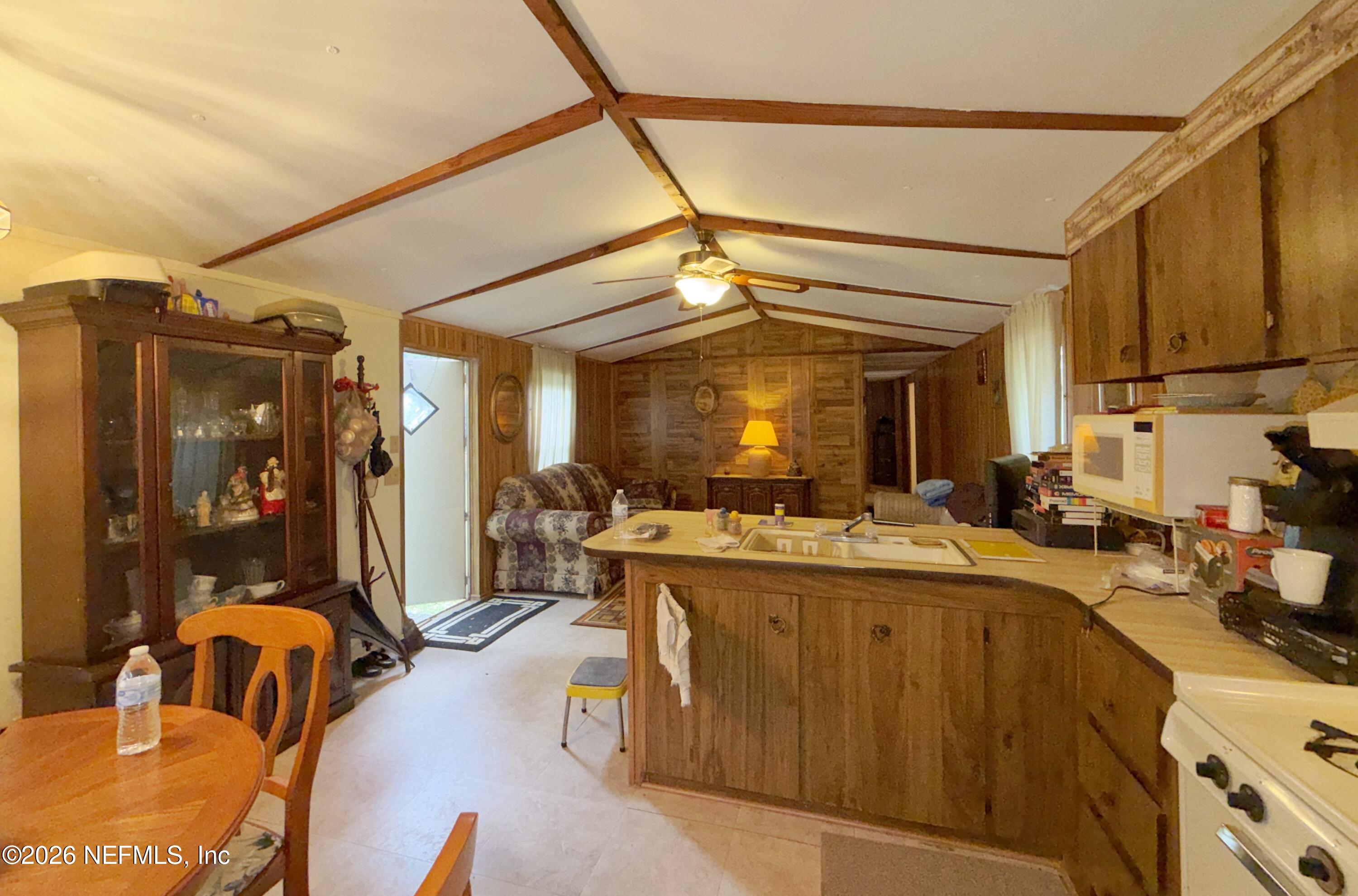 104 Helen Interlachen, FL 32148 - Photo 14 of 29 4