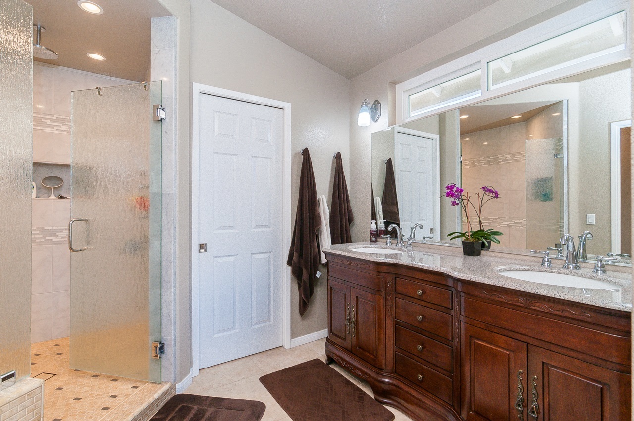 9835 Avenida Ricardo Spring Valley, CA 91977 - Photo 11 of 23