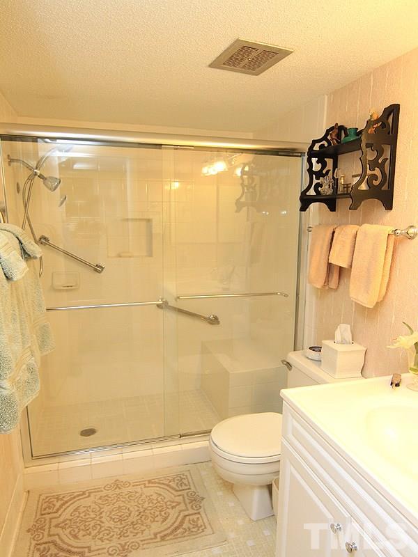 4709 Edwards Mill Road, Unit D Raleigh, NC 27612 - Photo 11 of 18 Gallery Image 11