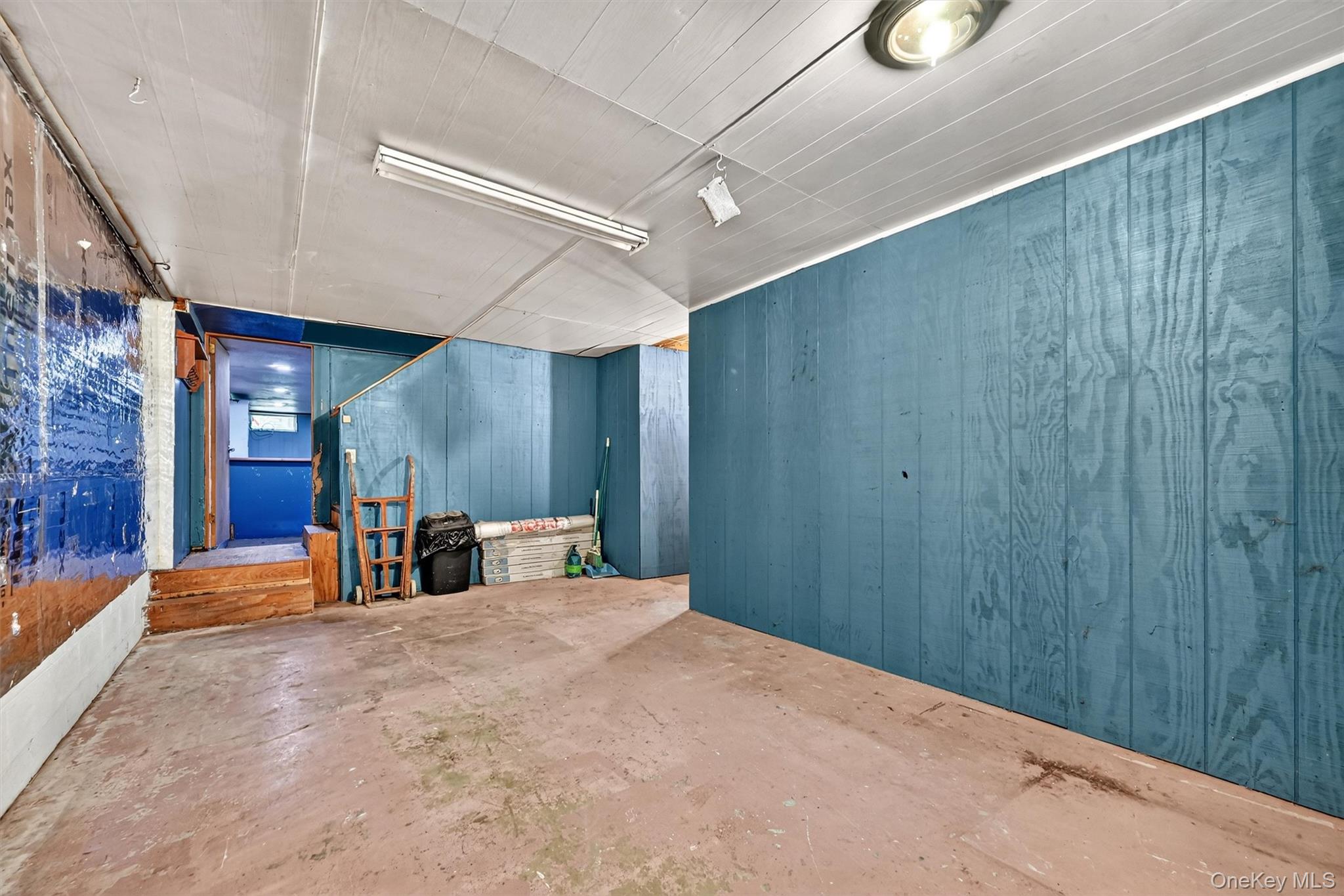 58 Shinhollow Road Port Jervis, NY 12771 - Photo 20 of 38 a view of a livingroom with furniture