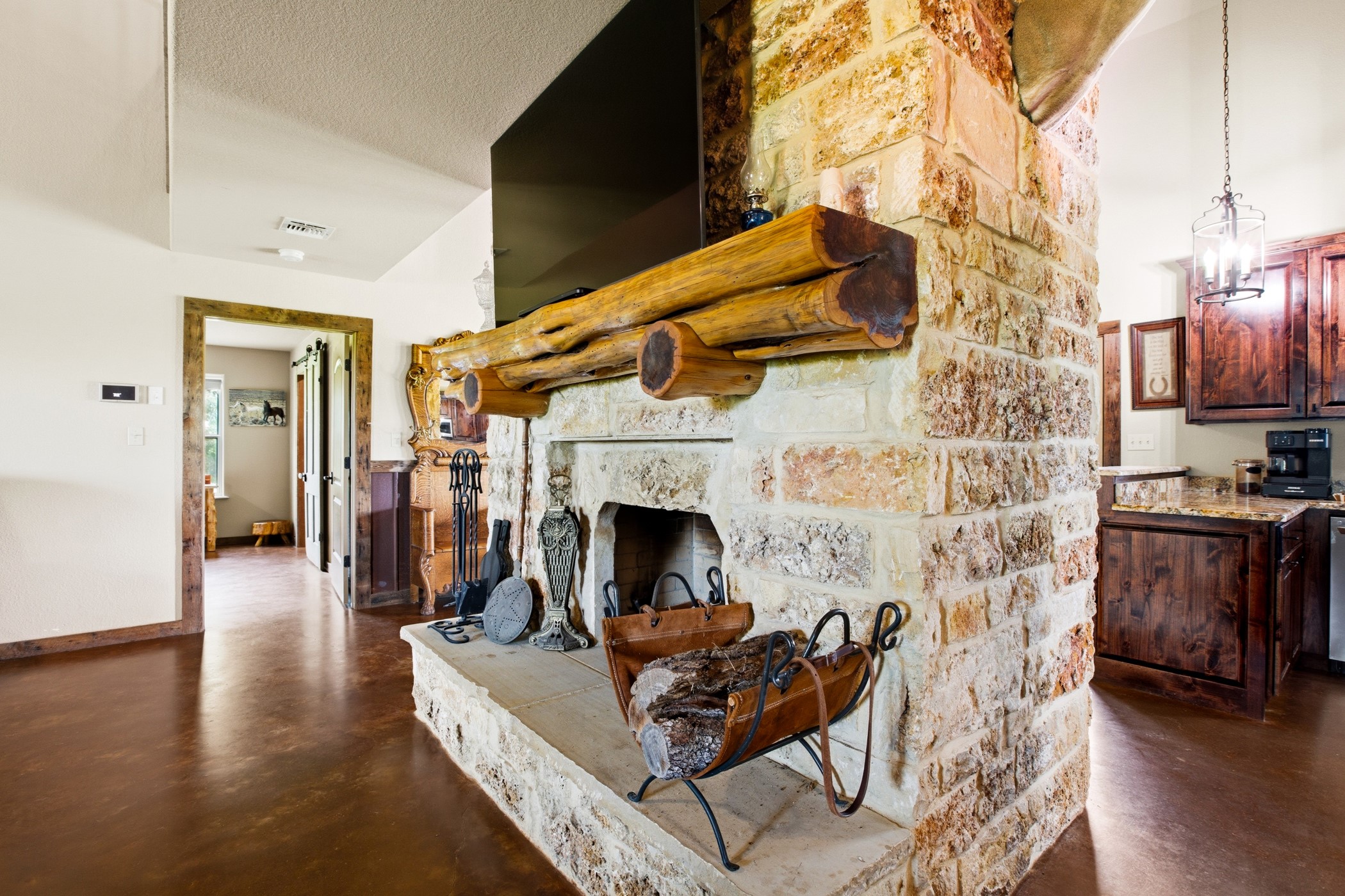 7835 Berger Road Schulenburg, TX 78956 - Photo 13 of 40