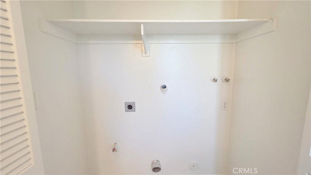 8708 1/2 Pine Crest Place Rancho Cucamonga, CA 91730 - Photo 18 of 22 a bathroom with a shower