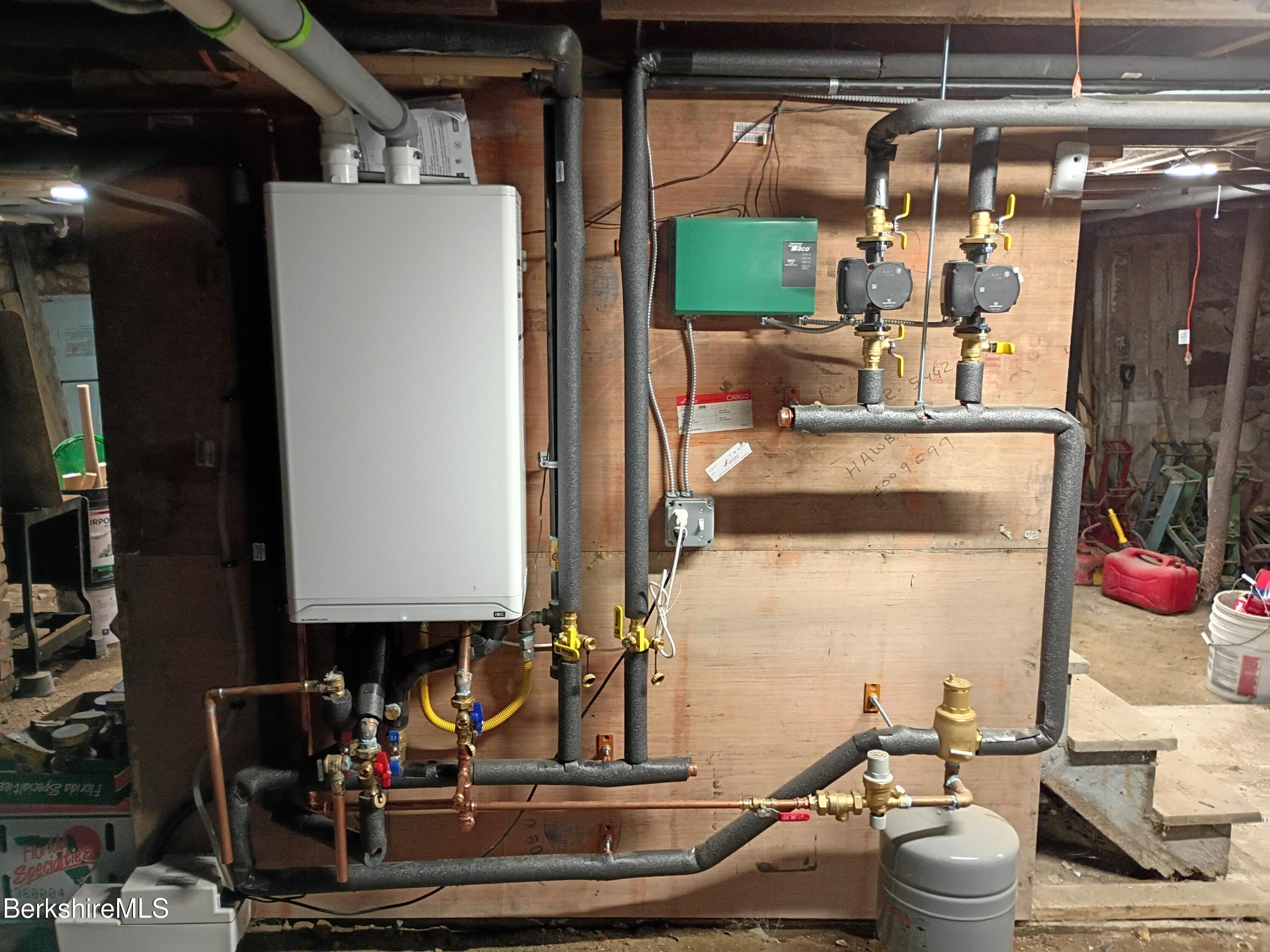 24 Franklin Street North Adams, MA 01247 - Photo 42 of 43 IMG_20250519_174152667_HDR