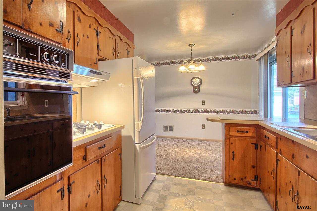 1670 Church Road York, PA 17408 - Photo 15 of 30