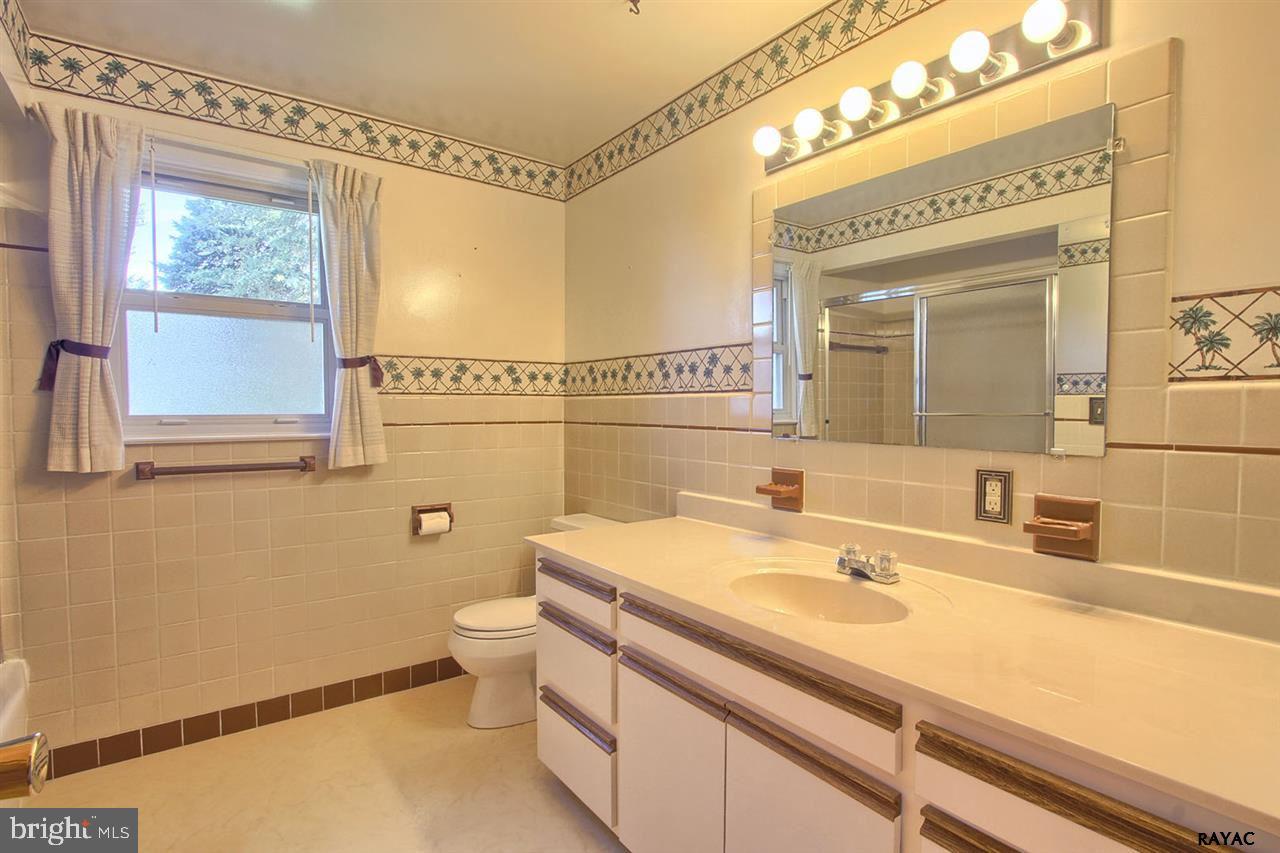 1670 Church Road York, PA 17408 - Photo 23 of 30