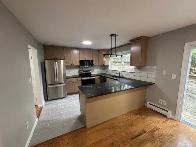 $294,900 | 200 Woodmont Avenue, Unit 100, Bridgeport, CT 06606