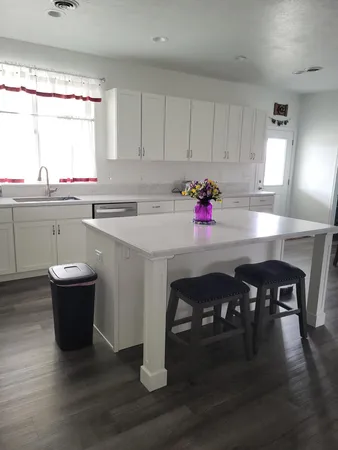 $647,000 | 3885 North 3850th Street West, Moore, ID 83255