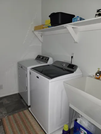 $647,000 | 3885 North 3850th Street West, Moore, ID 83255