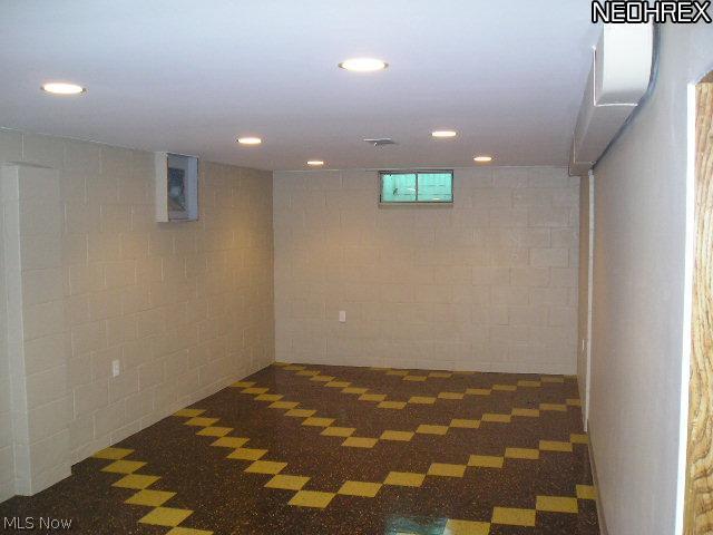 1816 Dexter Road Northeast Massillon, OH 44646 - Photo 13 of 15 Gallery Image 13
