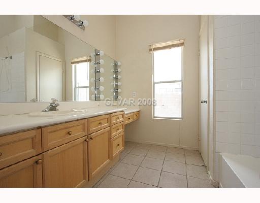 7404 Alpine Ridge Street Las Vegas, NV 89131 - Photo 5 of 6 Master Bath/Spa.