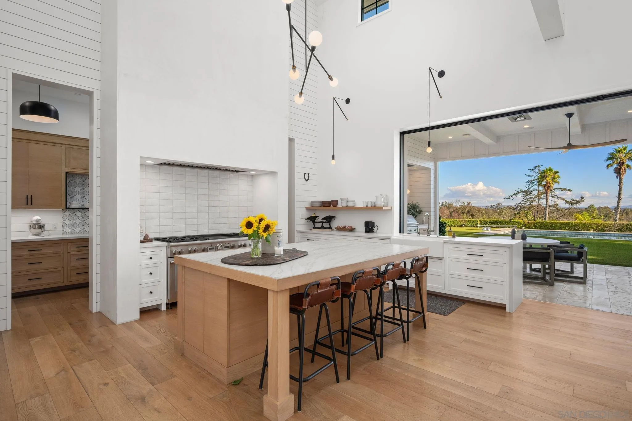 15550 El Camino Real Rancho Santa Fe, CA 92014 - Photo 9 of 35 Kitchen