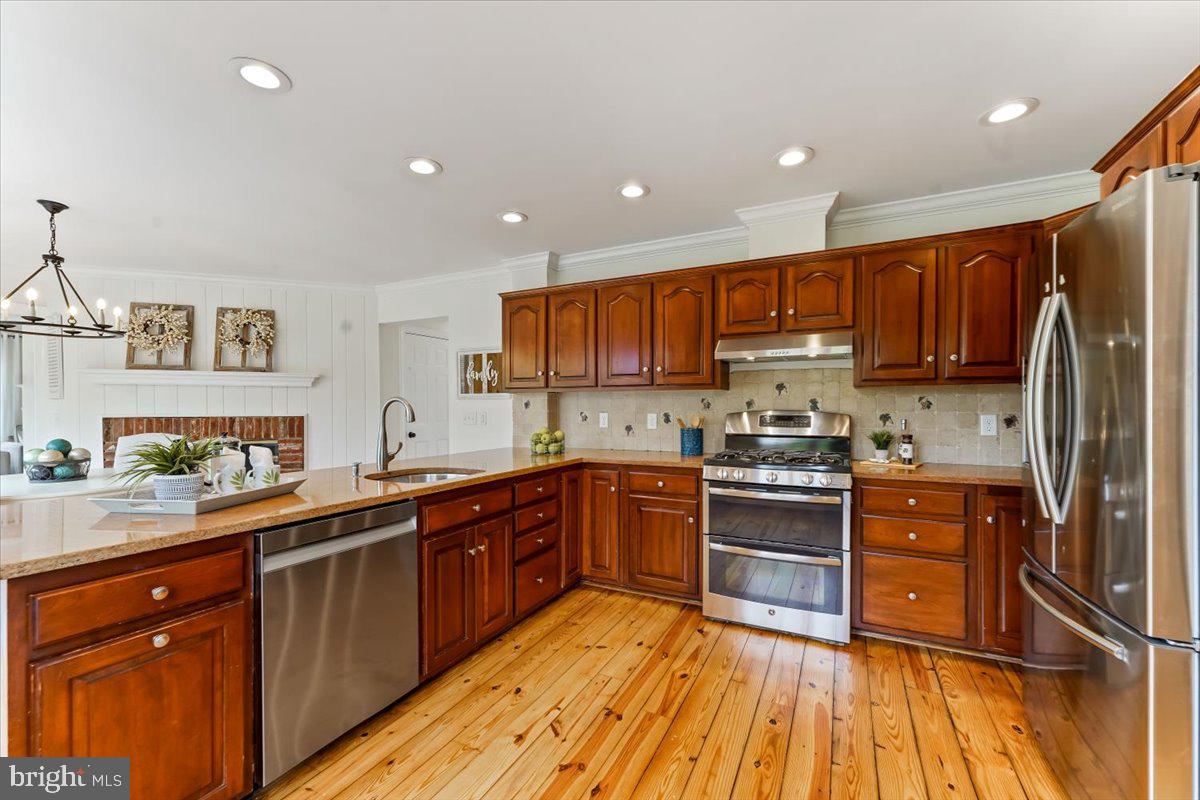 1579 Middletown Road Glen Mills, PA 19342 - Photo 14 of 62 An abundance of cabinets