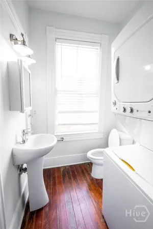 $2,275 | 1313 Whitaker Street, Unit C, Savannah, GA 31401