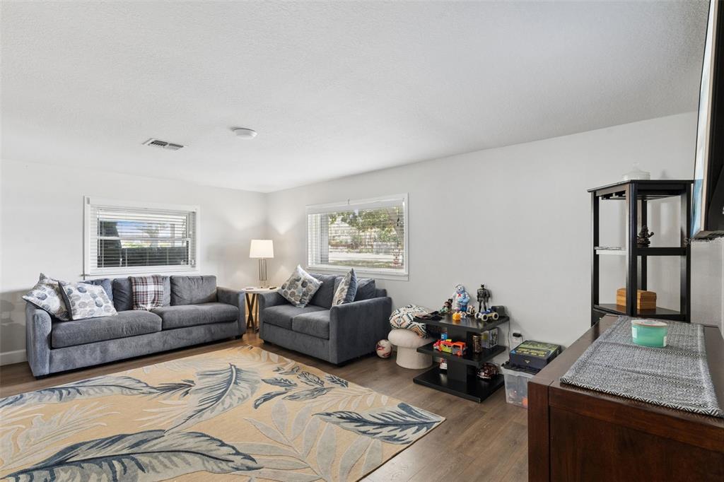 273 Avalon Road Winter Garden, FL 34787 - Photo 8 of 32