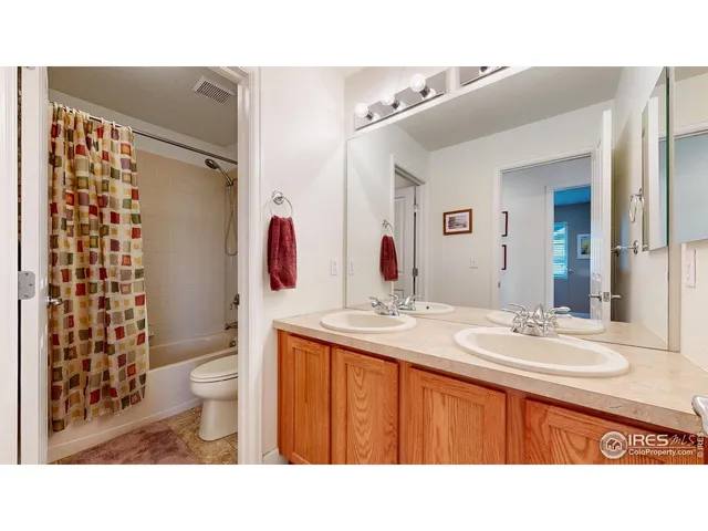 a picture of city view with ocean view