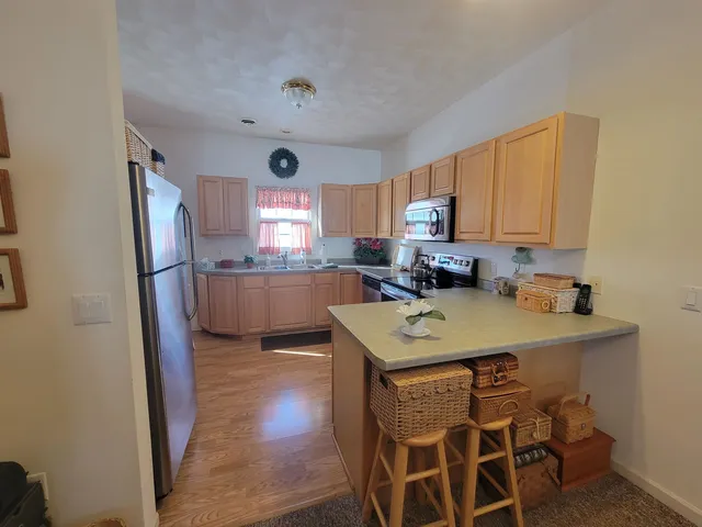 $199,900 | 827 Sutherland Avenue, Janesville, WI 53545