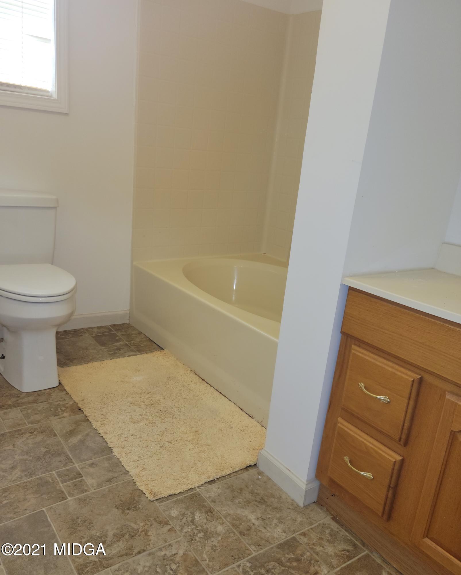 129 Reed Clark Road Dry Branch, GA 31020 - Photo 16 of 28 Reed Clark bathroom