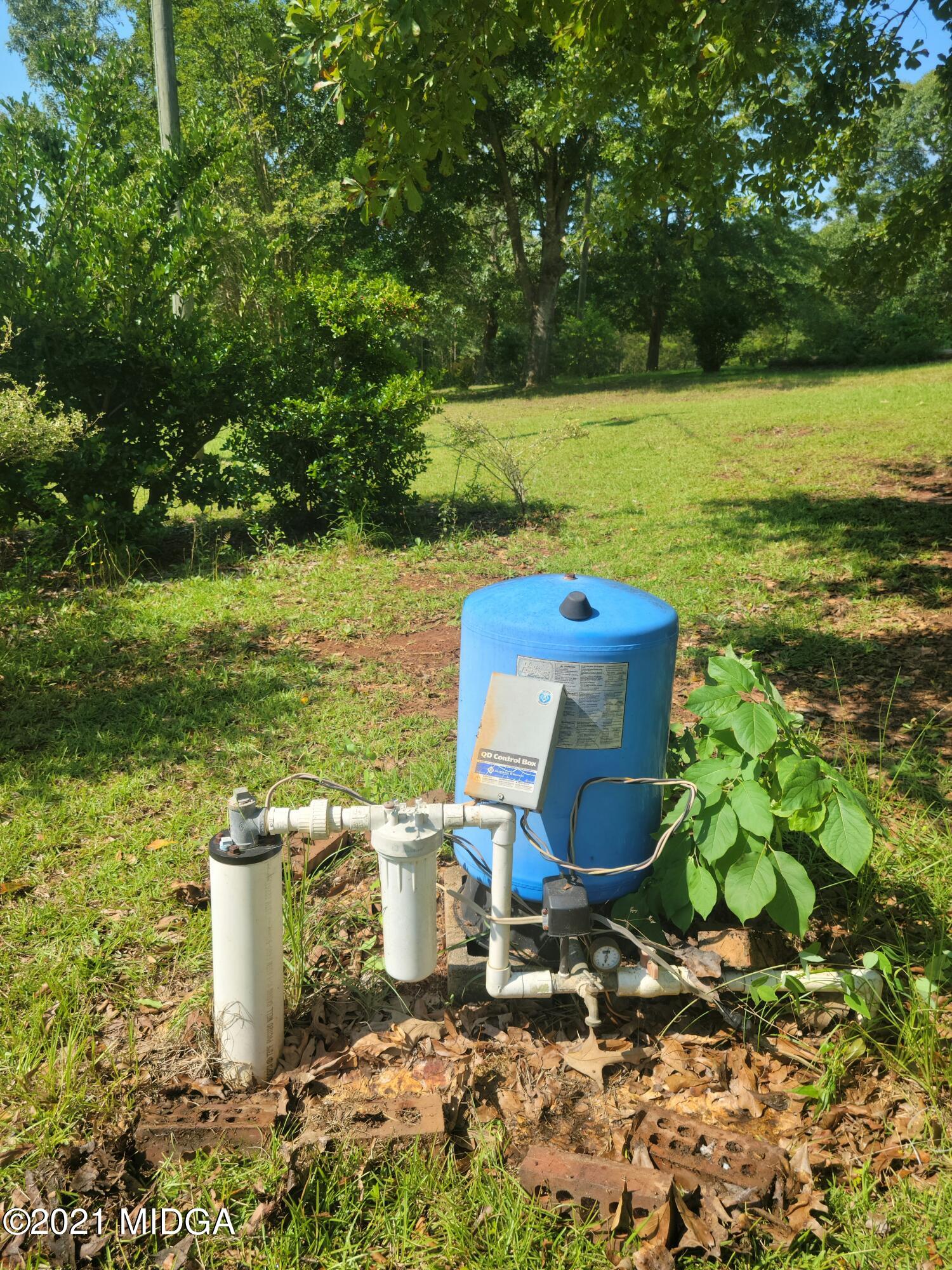129 Reed Clark Road Dry Branch, GA 31020 - Photo 7 of 28 Reed Clark water pump