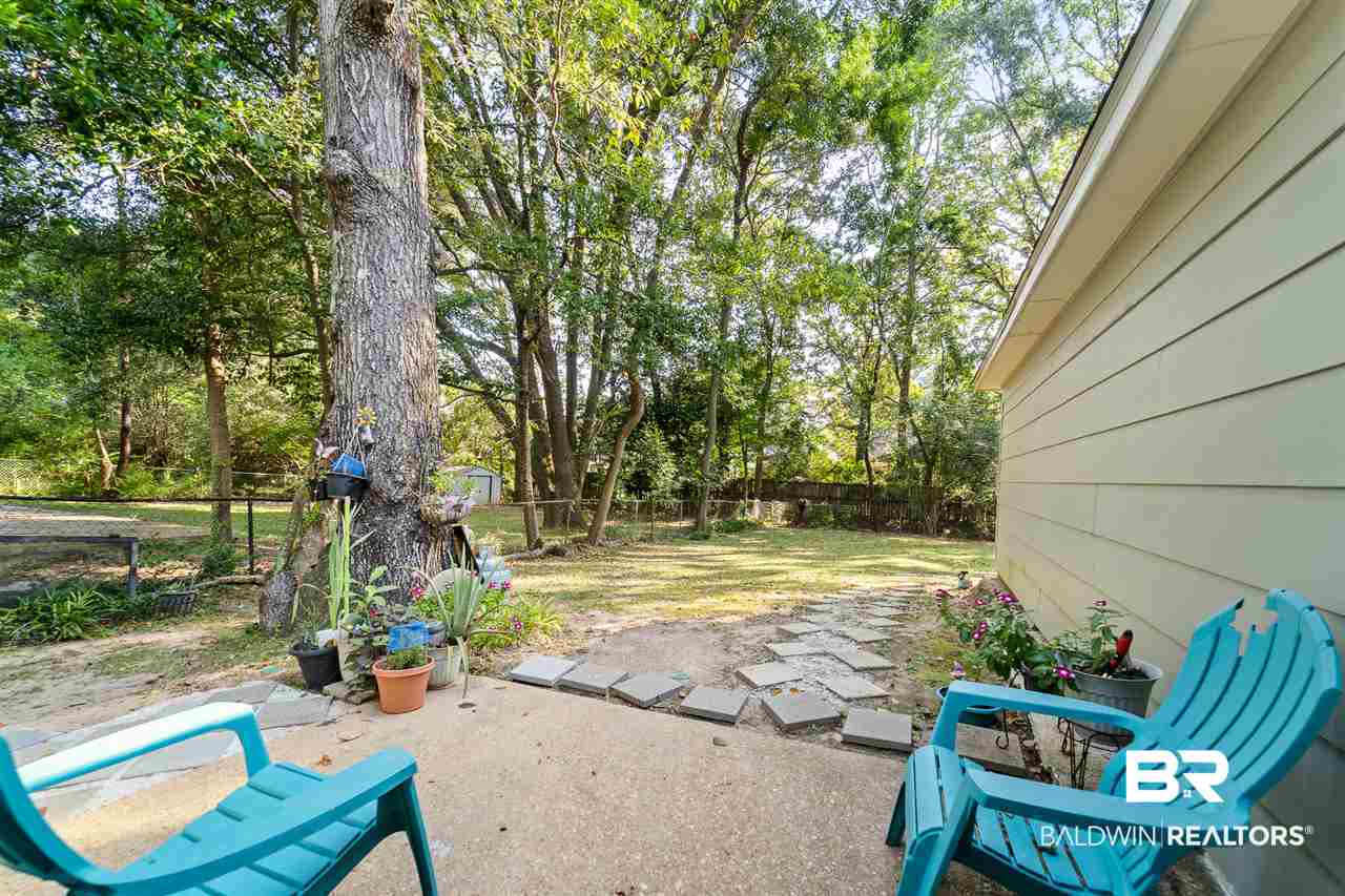 2025 Oakchase Court Mobile, AL 36609 - Photo 15 of 20 Backyard