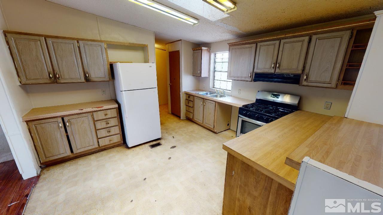 321 Carson Road Battle Mountain, NV 89820 - Photo 7 of 24 Photo 7
