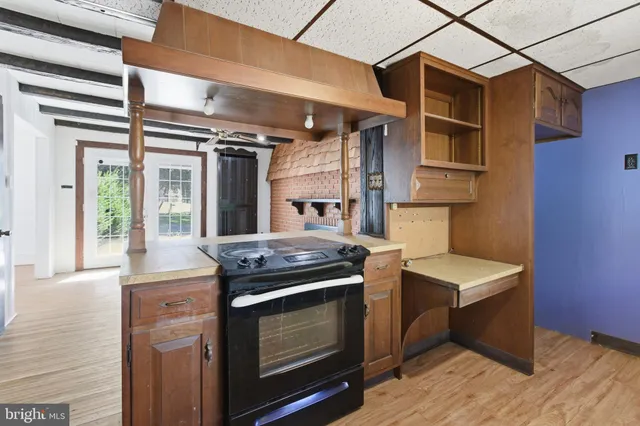 $94,900 | 299 State Street, Sandy Ridge, PA 16677