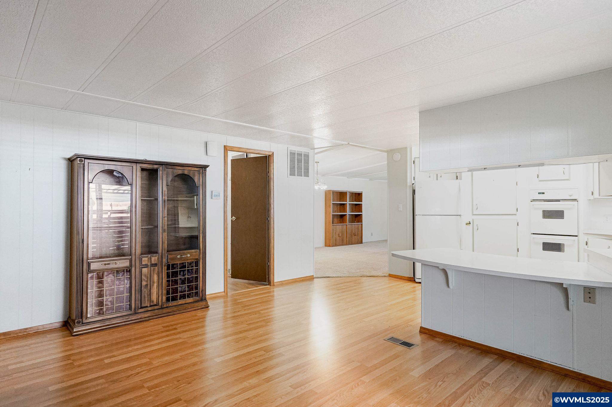 4730 Auburn Road Northeast, Unit 9 Salem, OR 97301 - Photo 16 of 41 Gallery Image 16