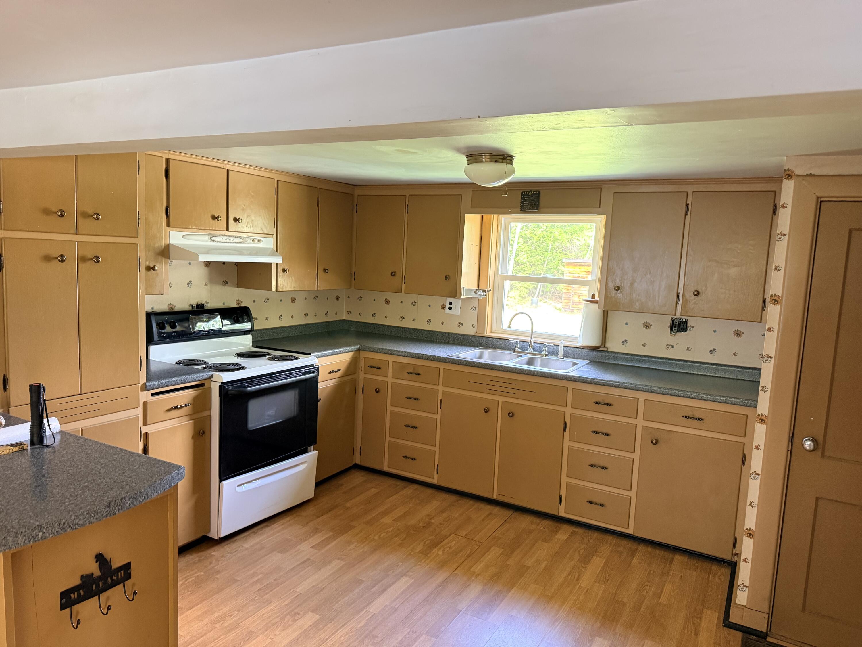 34 Robinson Hill Road Oxford, ME 04270 - Photo 16 of 59 IMG_0585 2 2