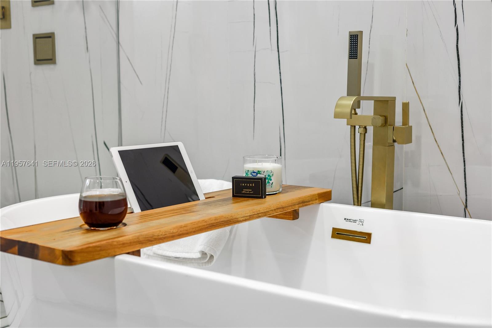 2532 Southeast 13th Street Pompano Beach, FL 33062 - Photo 12 of 69