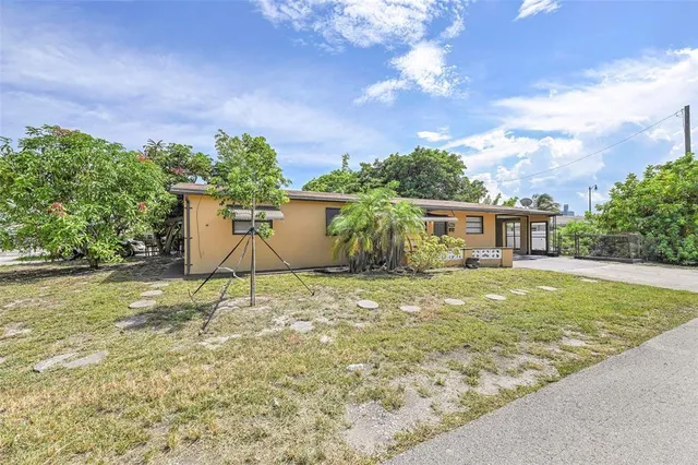 $399,900 | 1390 Northeast 39th Street, Pompano Beach, FL 33064