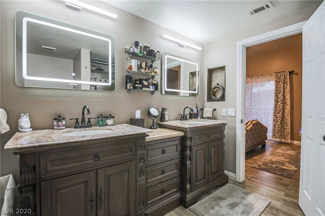 2000 Turquoise Ridge Street, Unit 204 Las Vegas, NV 89117 - Photo 27 of 35