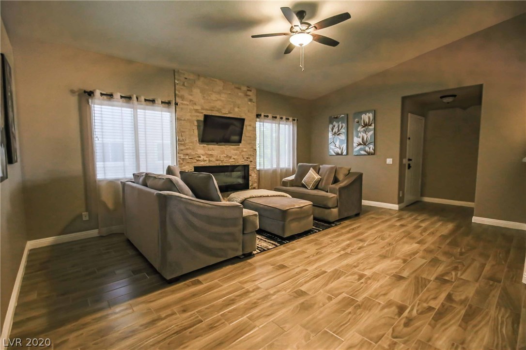 2000 Turquoise Ridge Street, Unit 204 Las Vegas, NV 89117 - Photo 4 of 35
