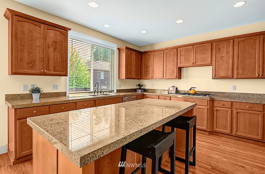 4024 166th Place Southeast Bothell, WA 98012 - Photo 7 of 15