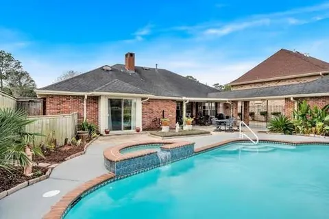 $385,000 | 4450 Lennox Boulevard, New Orleans, LA 70131