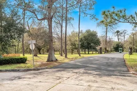 $385,000 | 4450 Lennox Boulevard, New Orleans, LA 70131