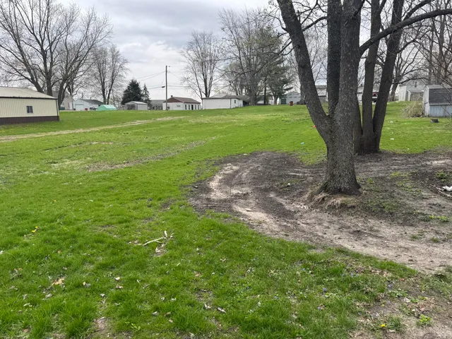 $25,985 | 413 North Lincoln Street, Morocco, IN 47963