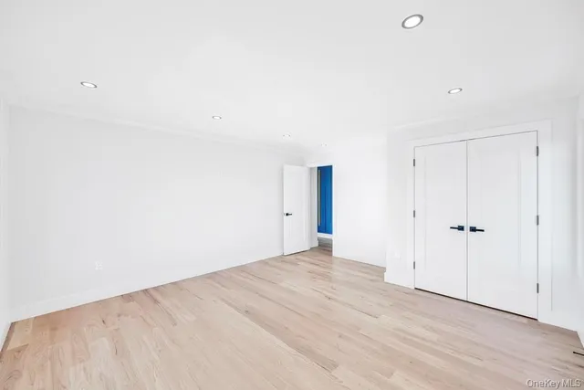 $1,589,999 | 41 Coachman Lane, Levittown, NY 11756