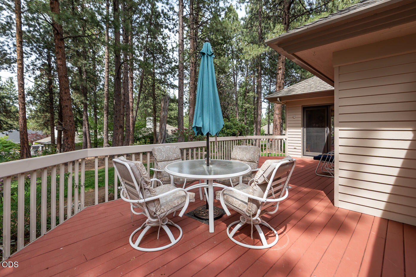60894 Willow Creek Loop Bend, OR 97702 - Photo 8 of 36