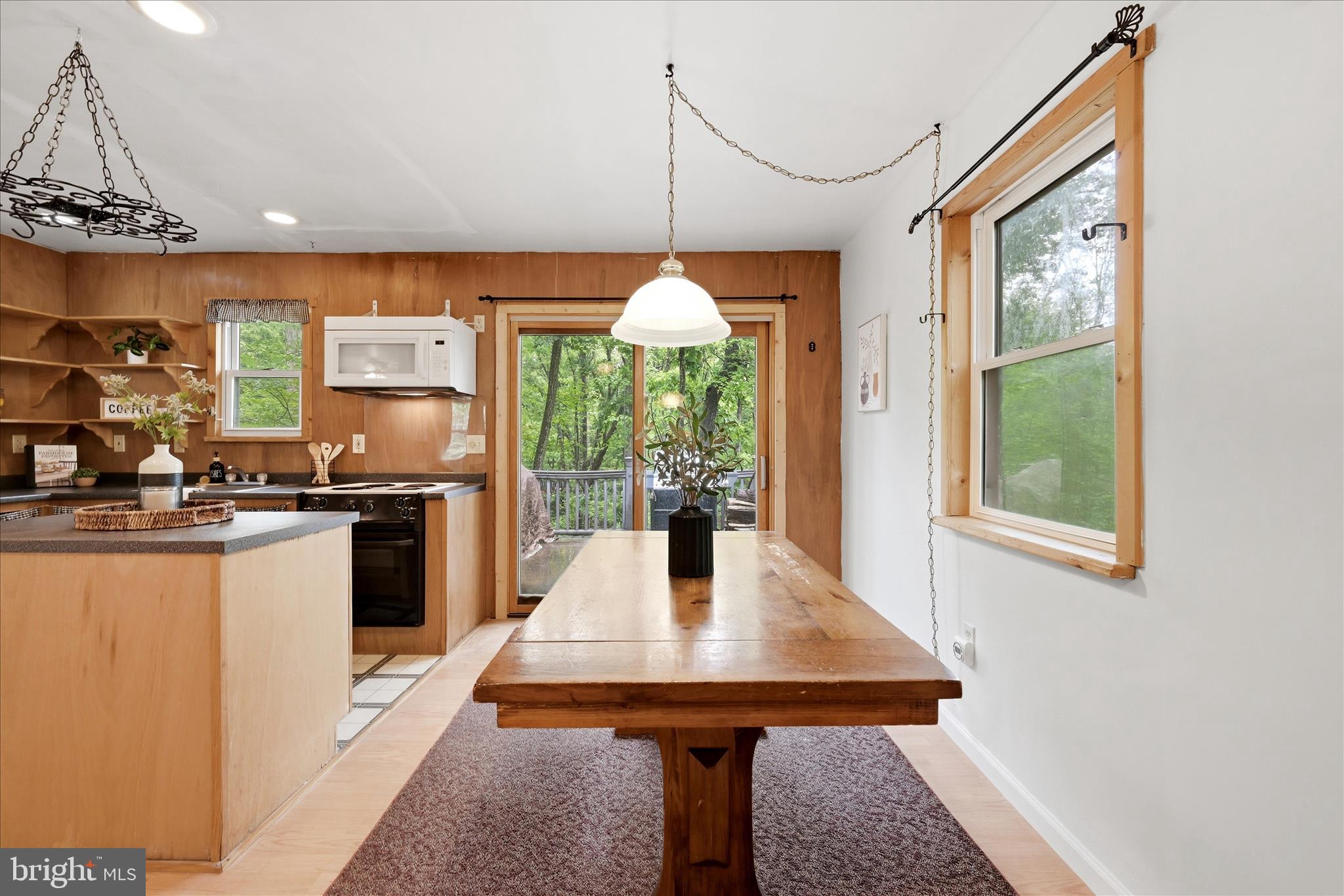 347 Getaway Road Hedgesville, WV 25427 - Photo 10 of 44 Dining Area