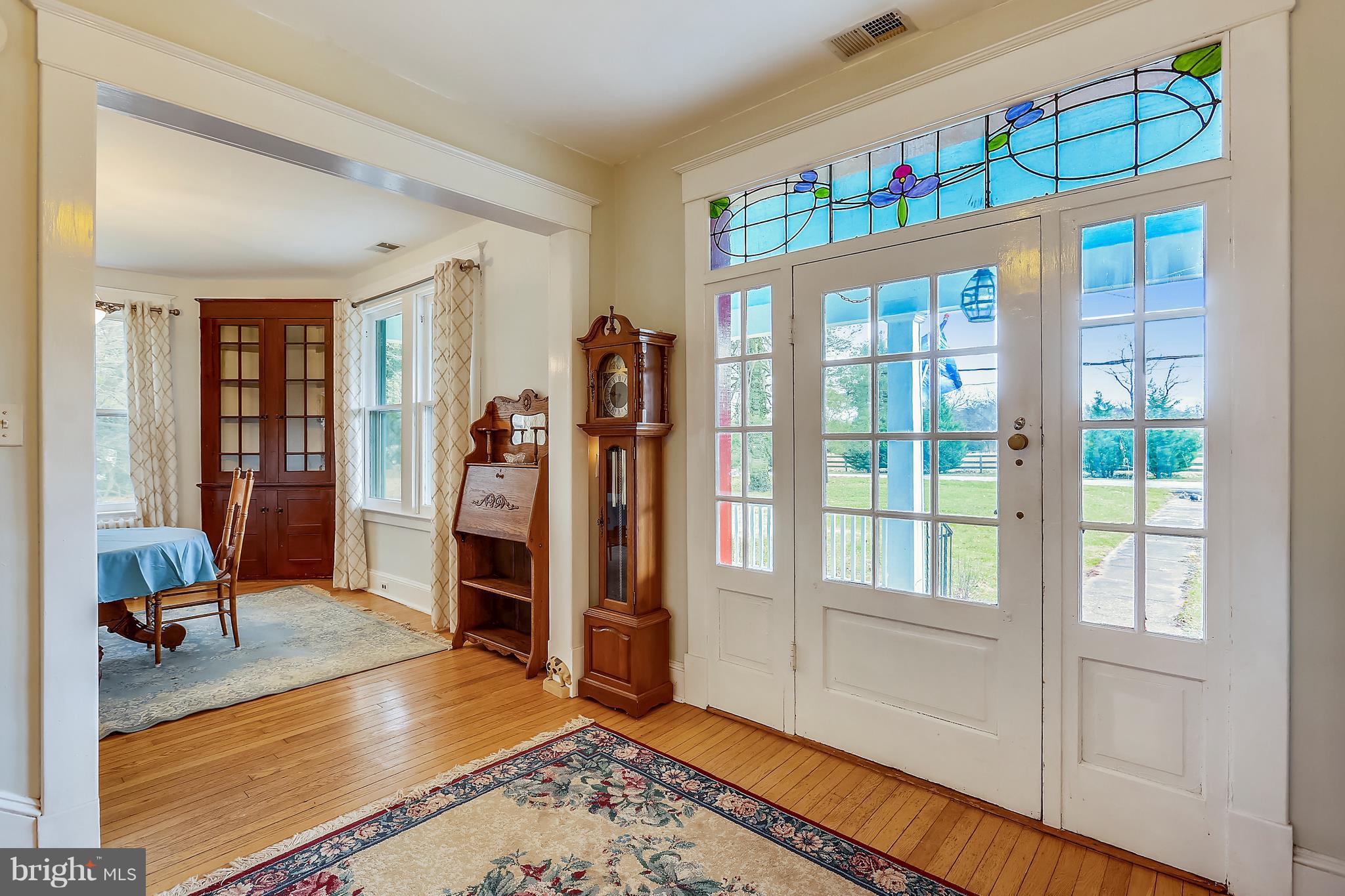 22014 Dickerson Road Dickerson, MD 20842 - Photo 22 of 76 Front Entrance Foyer