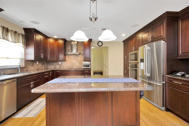 $1,250,000 | 107 James Street, Massapequa, NY 11758