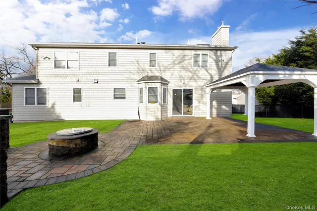 $1,250,000 | 107 James Street, Massapequa, NY 11758