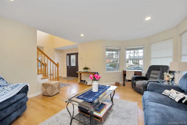 $1,250,000 | 107 James Street, Massapequa, NY 11758