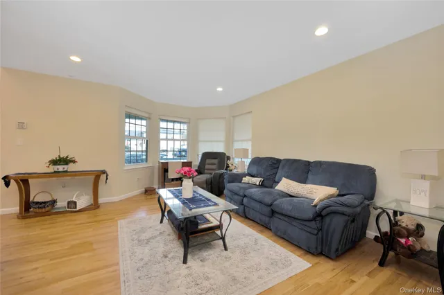 $1,250,000 | 107 James Street, Massapequa, NY 11758