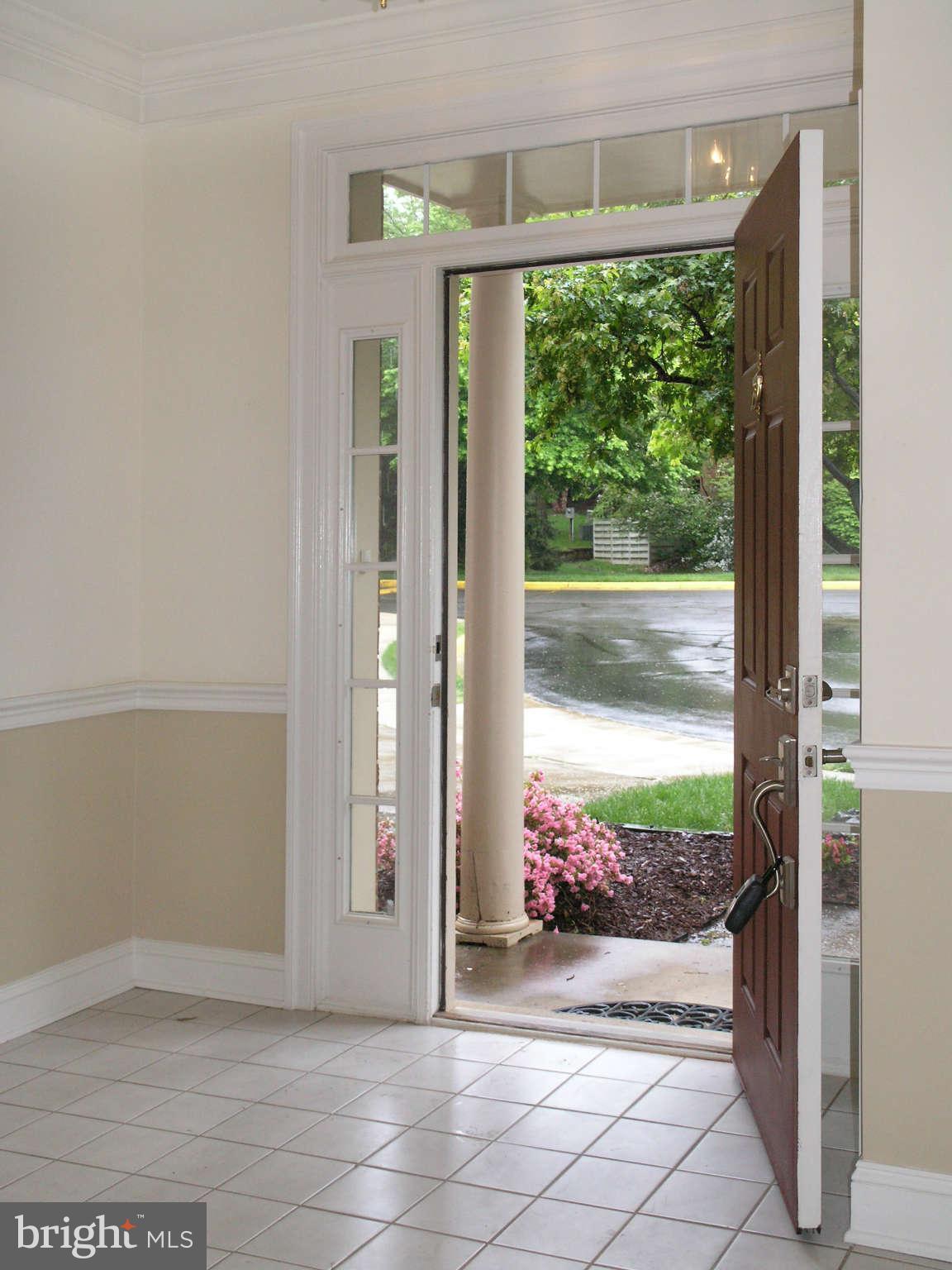 1302 Sundial Drive Reston, VA 20194 - Photo 3 of 30 Foyer