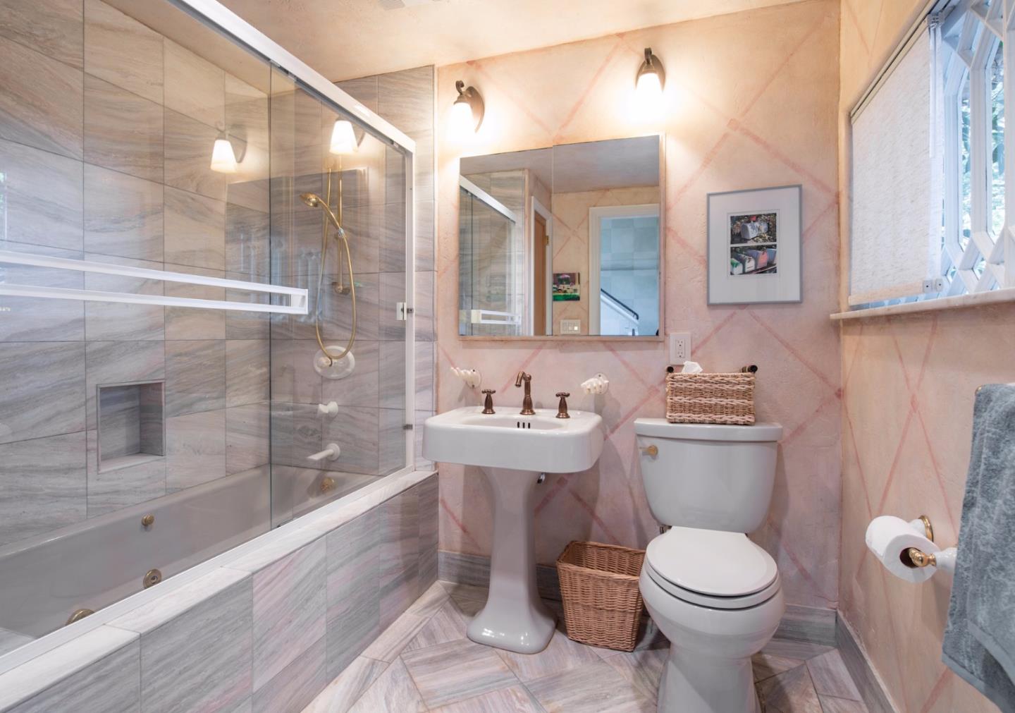 135 Summit Road Woodside, CA 94062 - Photo 15 of 27 a bathroom with a toilet a sink and bathtub