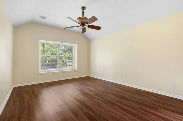 $435,000 | 27 North Queenscliff Circle, The Woodlands, TX 77382