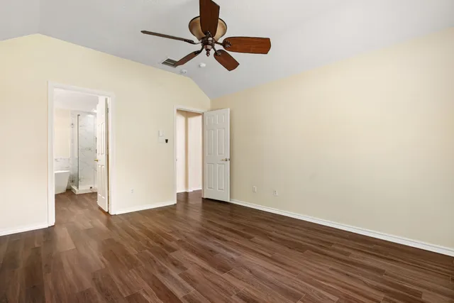 $435,000 | 27 North Queenscliff Circle, The Woodlands, TX 77382